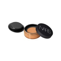 LIGHT REFLECTING SETTING POWDER LOOSE (POLVO FIJADOR TRASL&Uacute;CIDO)